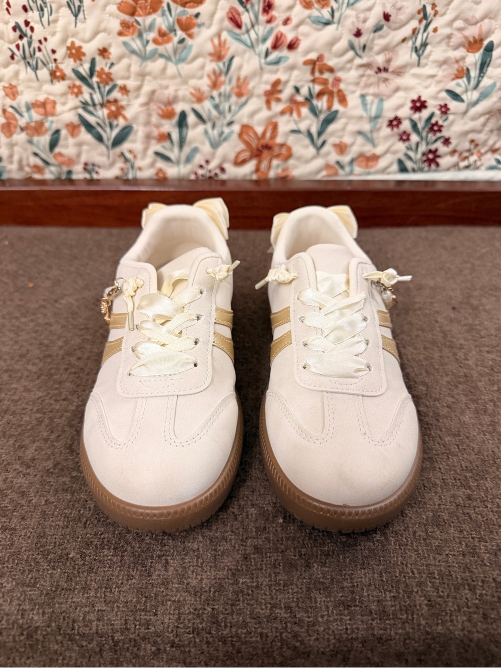 Women's Cream Sneakers with Gold Accent Stripes